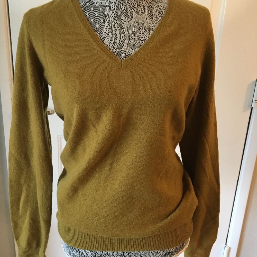 💛 UNIQLO Mustard 100% Cashmere Sweater